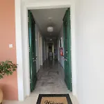 Konukevi Petros 3*