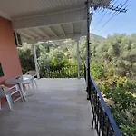 Konukevi Petros Nydri (Lefkada)