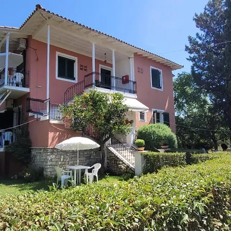 Petros Nydri (Lefkada)