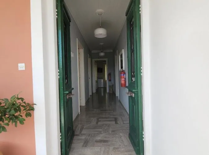 Casa de hóspedes Petros 3*