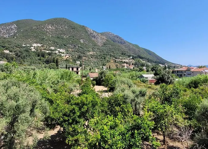 Petros Nydri (Lefkada)