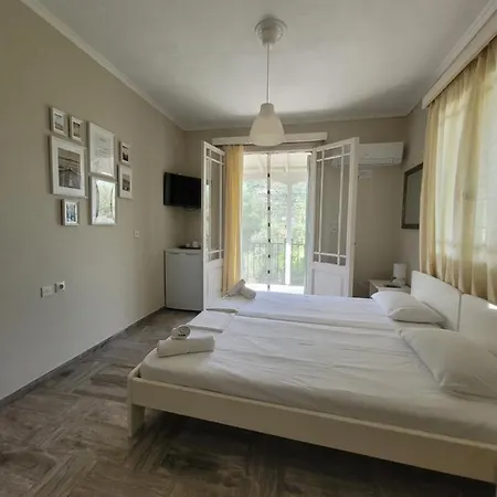 Petros 3* Nydri (Lefkada)